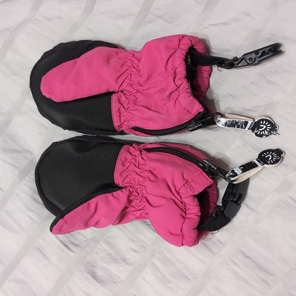 Waterproof Mittens (fits up to 4yr old) - Picture 3 of 6